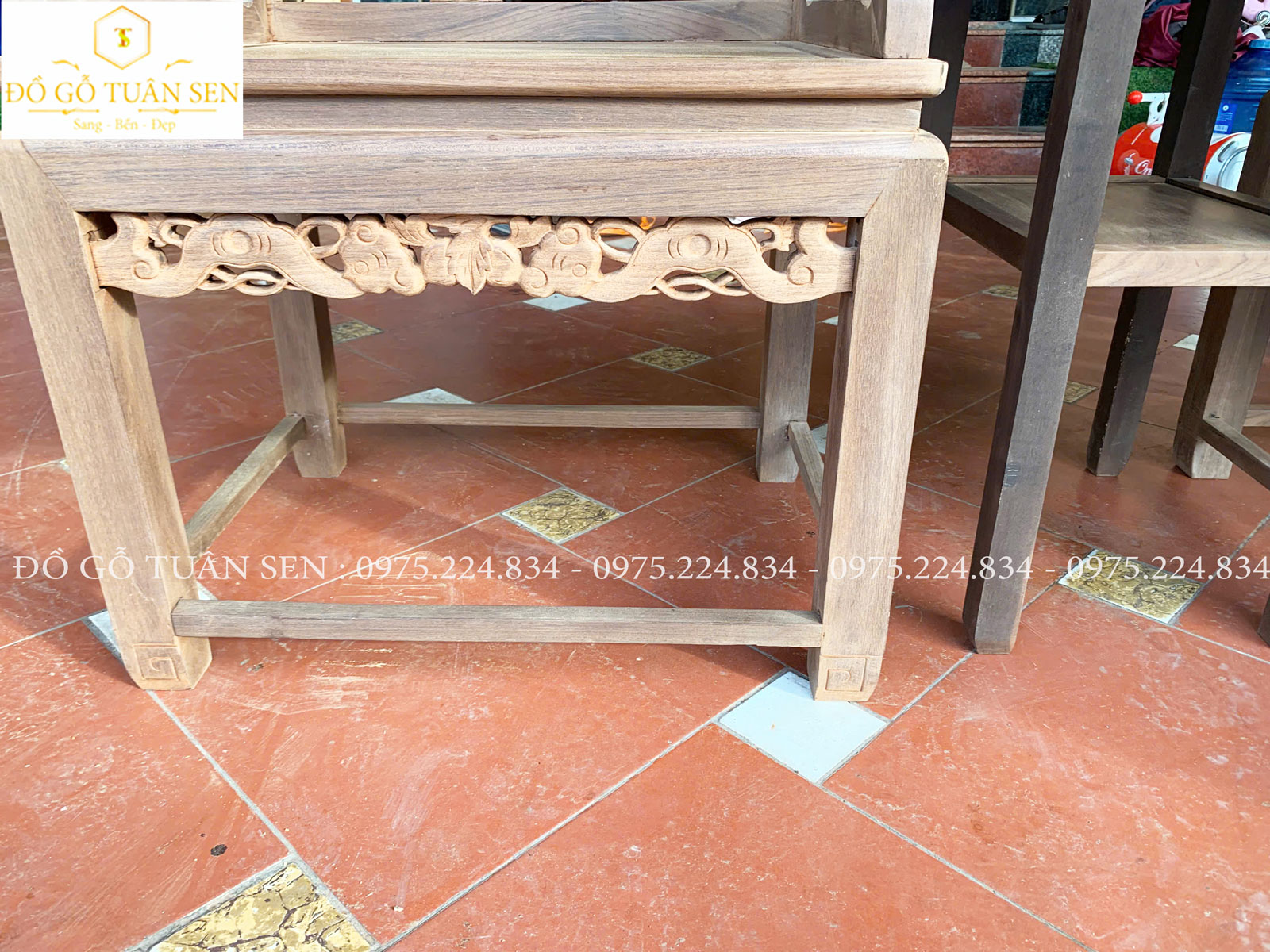 Thông tin kích thước chi tiết bộ bàn ghế vách V02